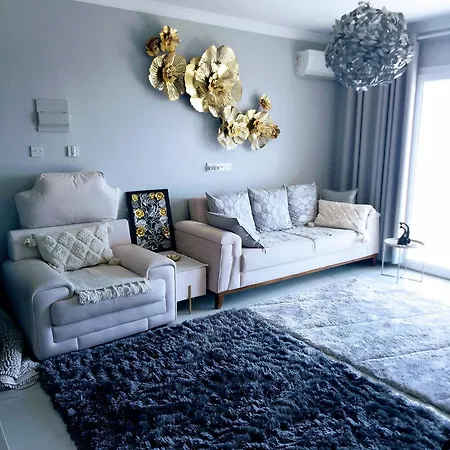 Modern And Light Vacation Retreat Apartment *